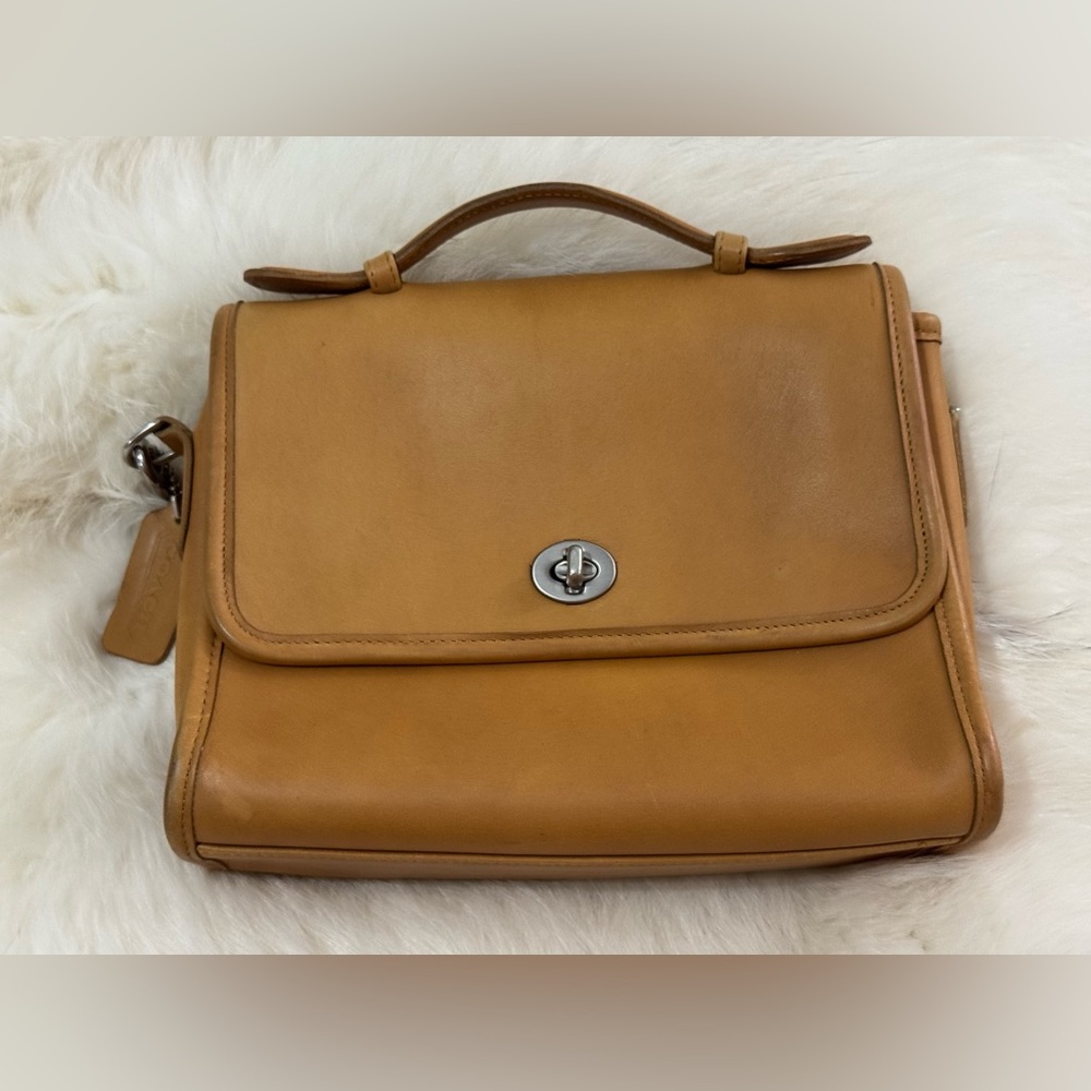 Vintage COACH Costa Rica Court Bag 9870 Camel Leather Shoulder Crossbody #209 - Picture 3 of 16